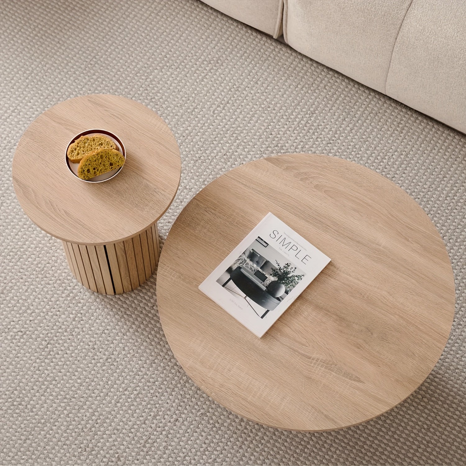 Set of 2 Round Nesting Coffee Tables, Bohemian Wooden Circular Side Table with Fluted Design, Rustic End Table for Living Room Or Bedroom, Ideal for Apartments