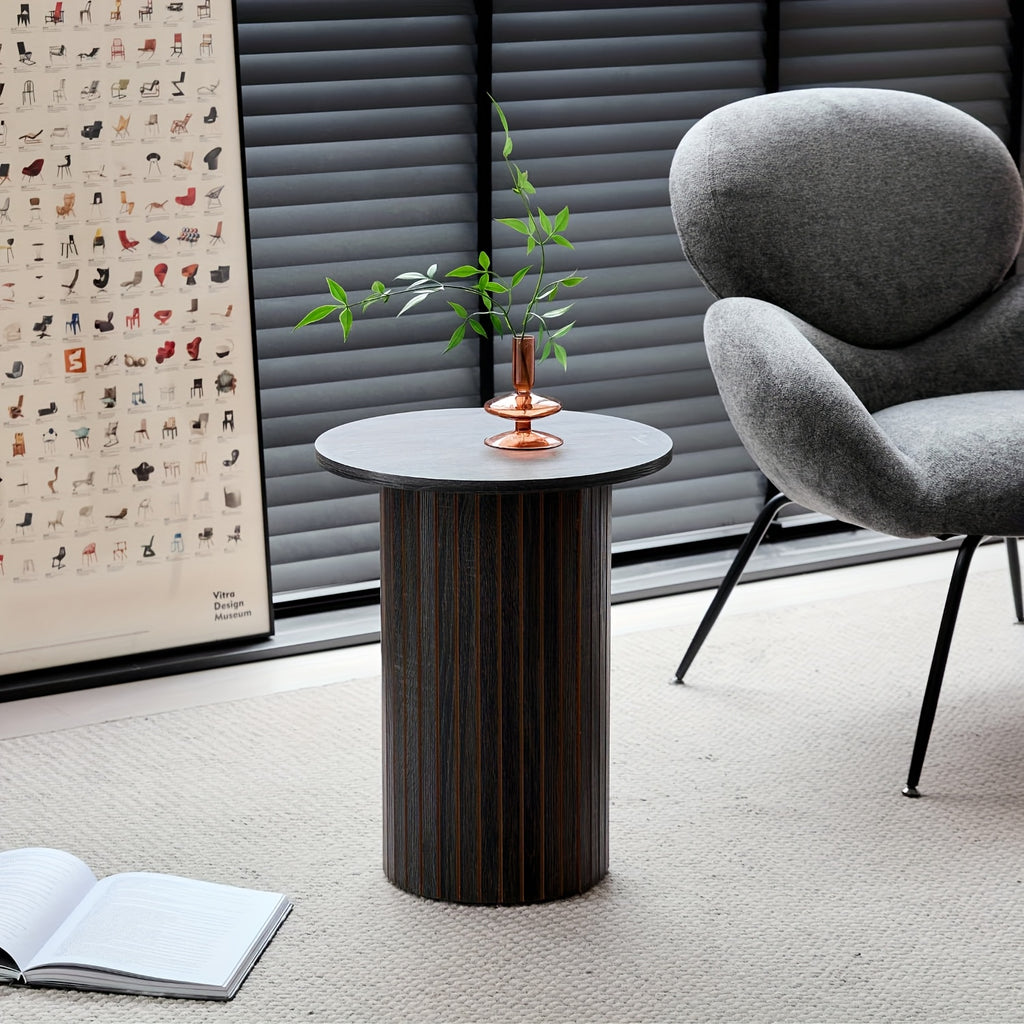 Set of 2 Round Nesting Coffee Tables, Bohemian Wooden Circular Side Table with Fluted Design, Rustic End Table for Living Room Or Bedroom, Ideal for Apartments